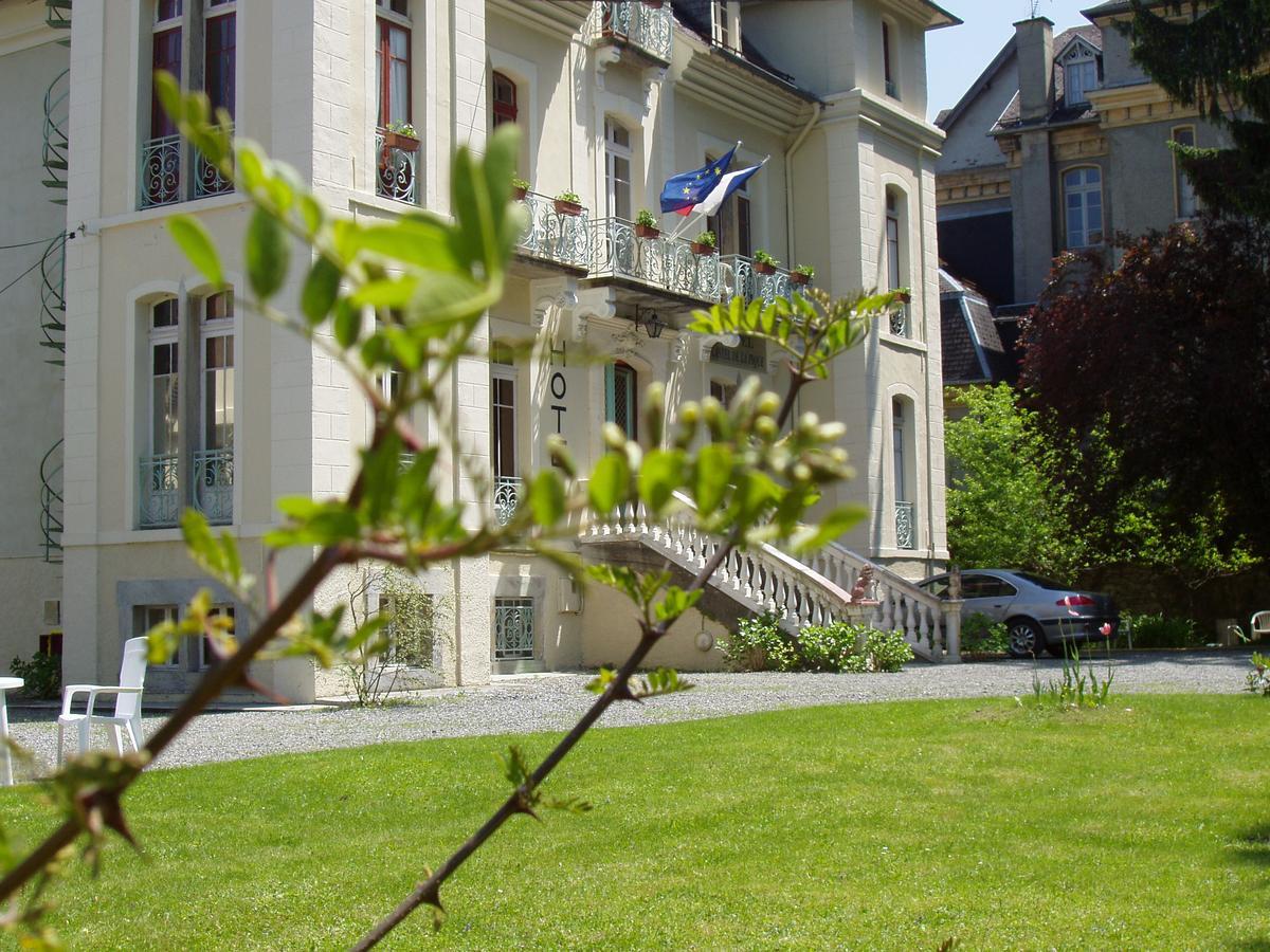 Bagnères-de-LuchonCastel De La Pique住宿加早餐旅馆 外观 照片