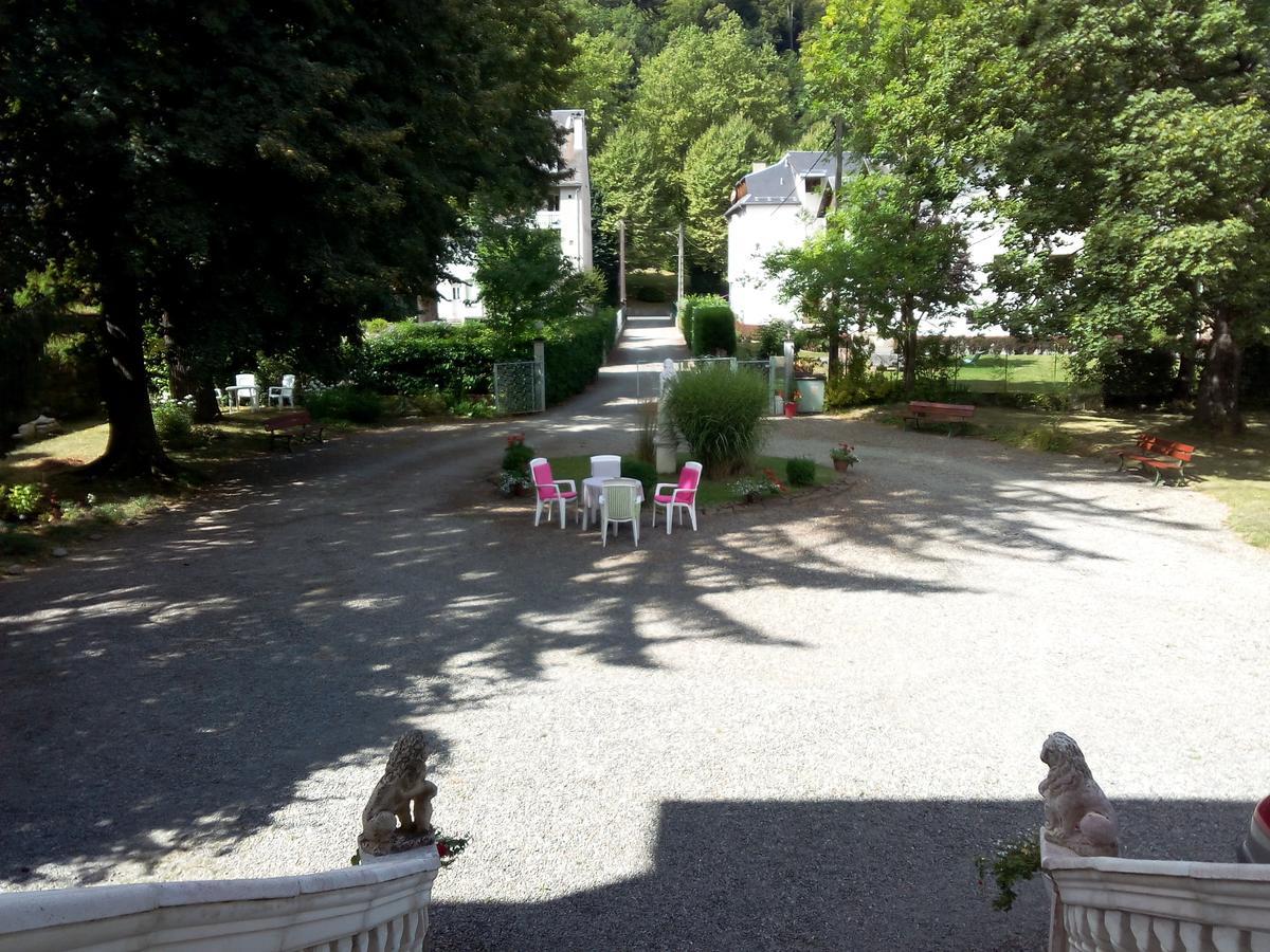 Bagnères-de-LuchonCastel De La Pique住宿加早餐旅馆 外观 照片